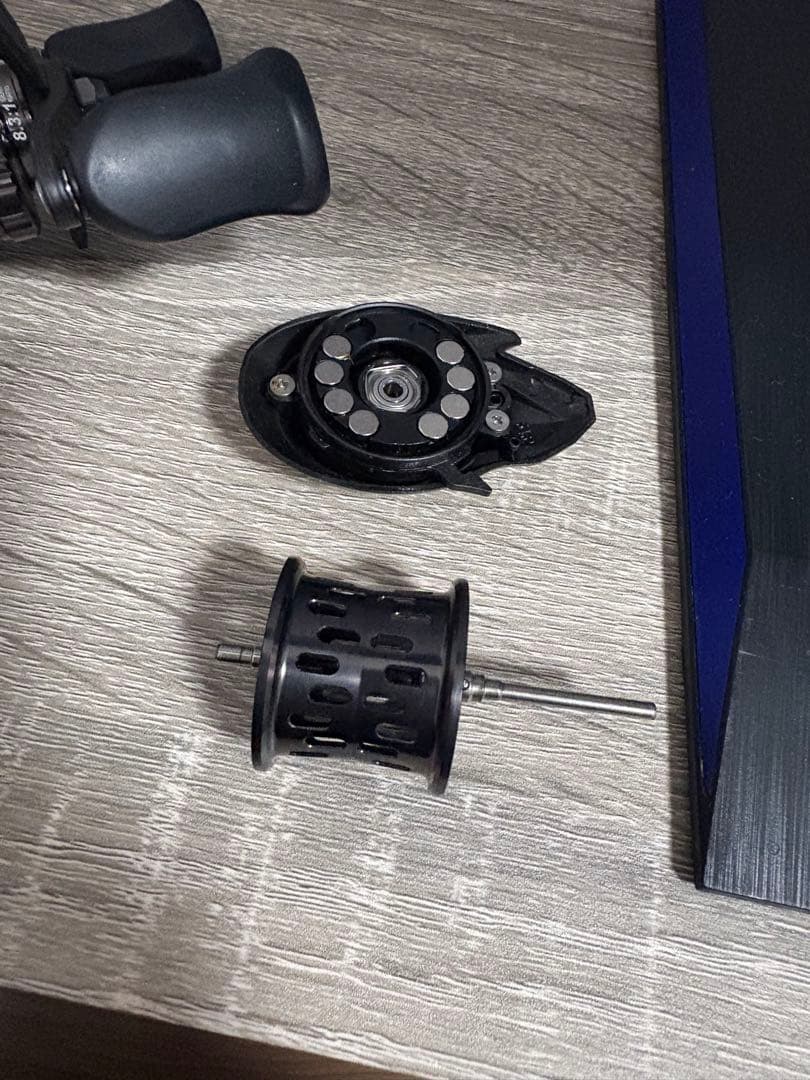 Abu Garcia Zenon LTX ベイトリール