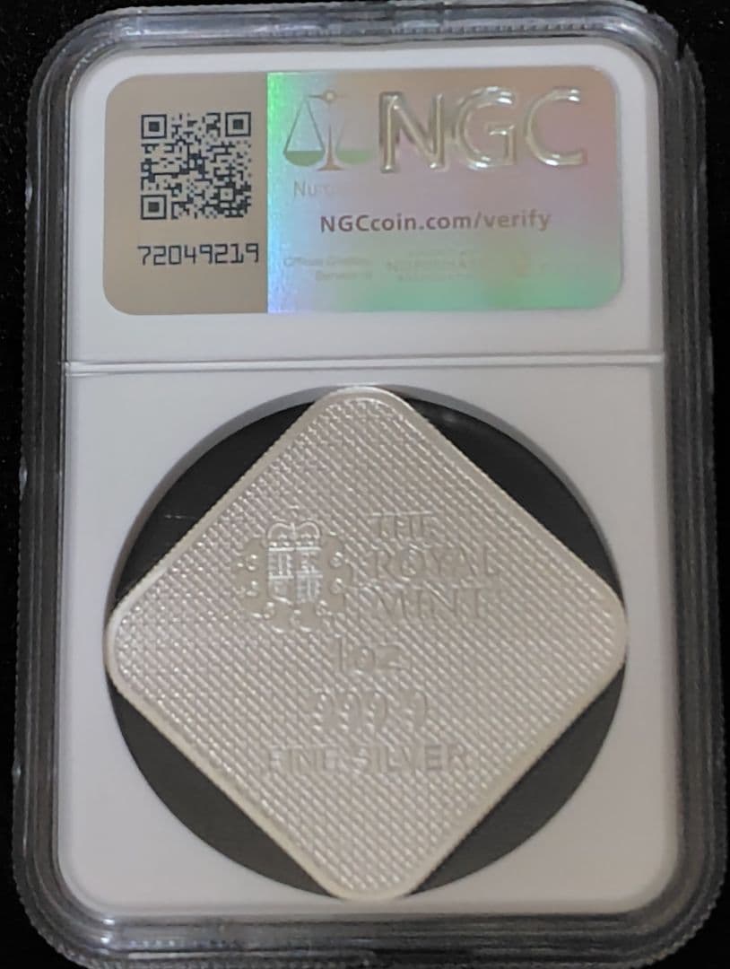 最高鑑定 2025年 イギリス 銀貨 NGC MS70 クイーンズビースト 純銀