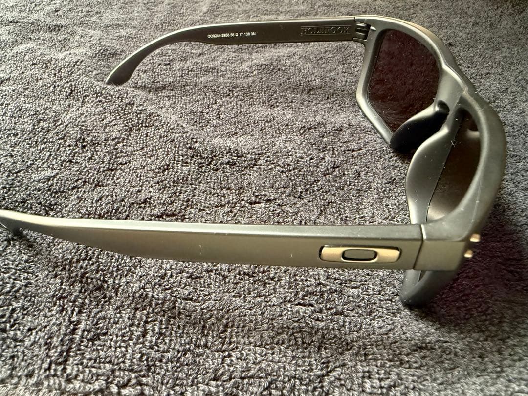 【未使用】OAKLEY HOLBROOKオークリー アジアンフィット 56サイズ