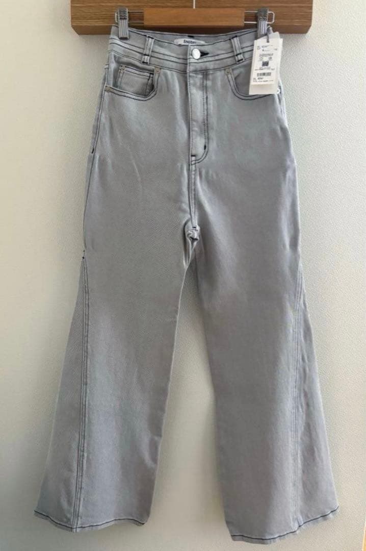SNIDEL ストレッチフレアデニムパンツ（サイズ０）