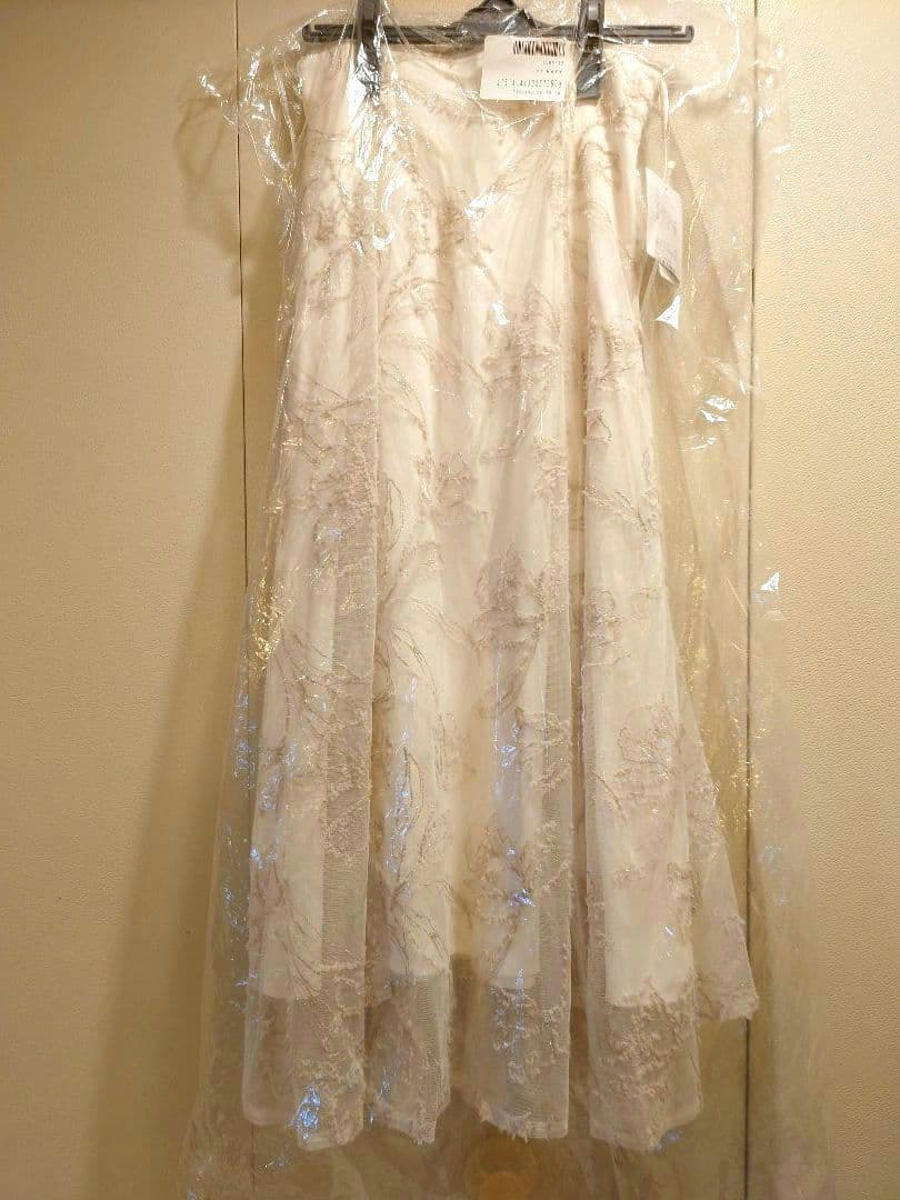 新品タグ付✨Apuwelse-riche ブークレフラワーマチフレアスカート S