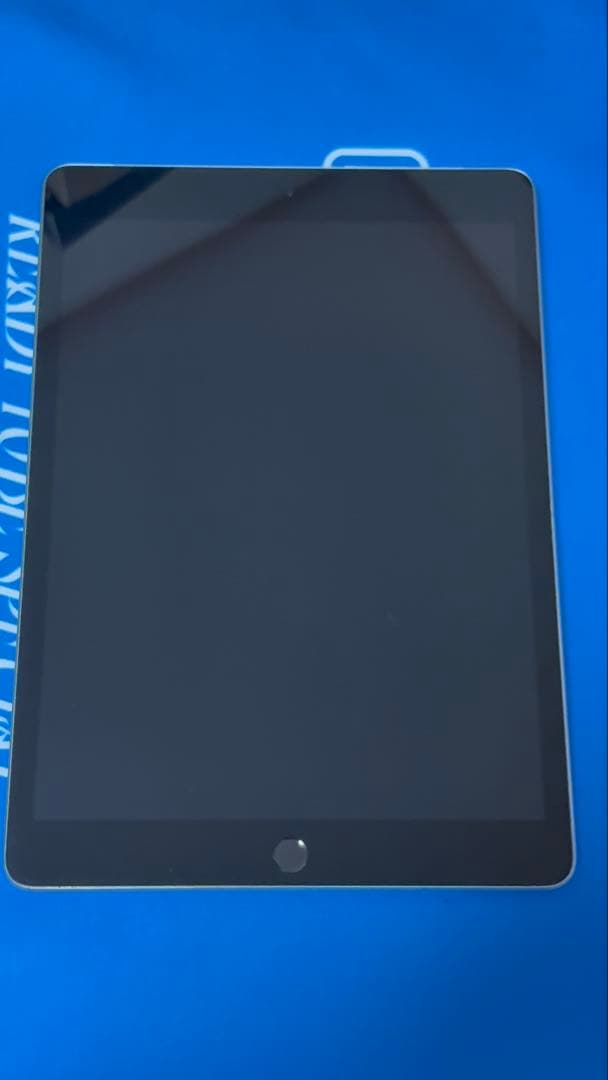 【美品】iPad第9世代 wi-fi + cellularモデル　96%