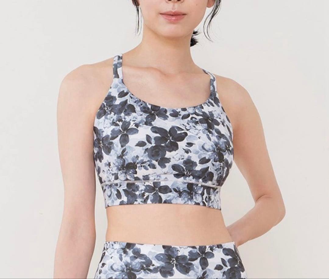 新品SUKALA フルオブフラワー ヨガトップス　M