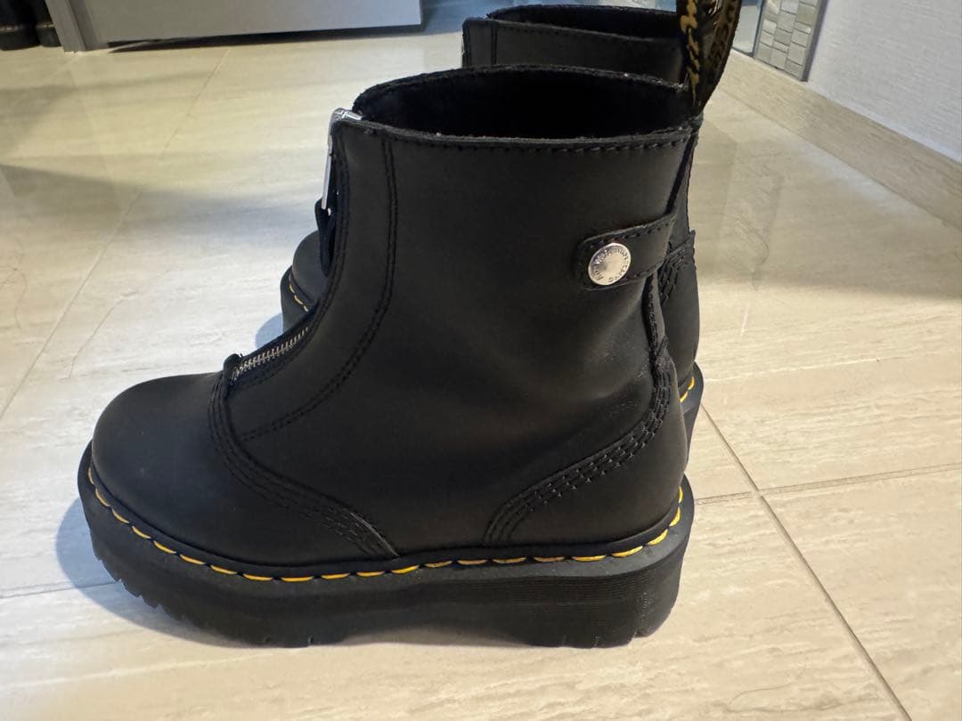 Dr.Martens チェルシーブーツ UK4（23cm-23.5cm）