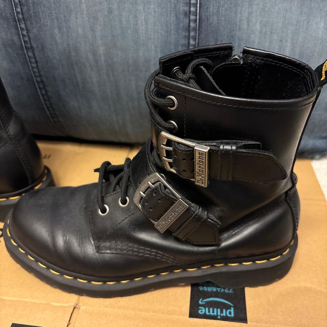Dr. Martens ブラックブーツ バックジッパー付き