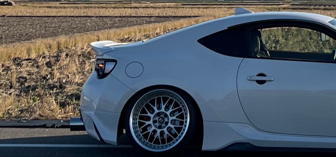 Befree 86 BRZ zn6 zc6 後期用マフラー　73garage