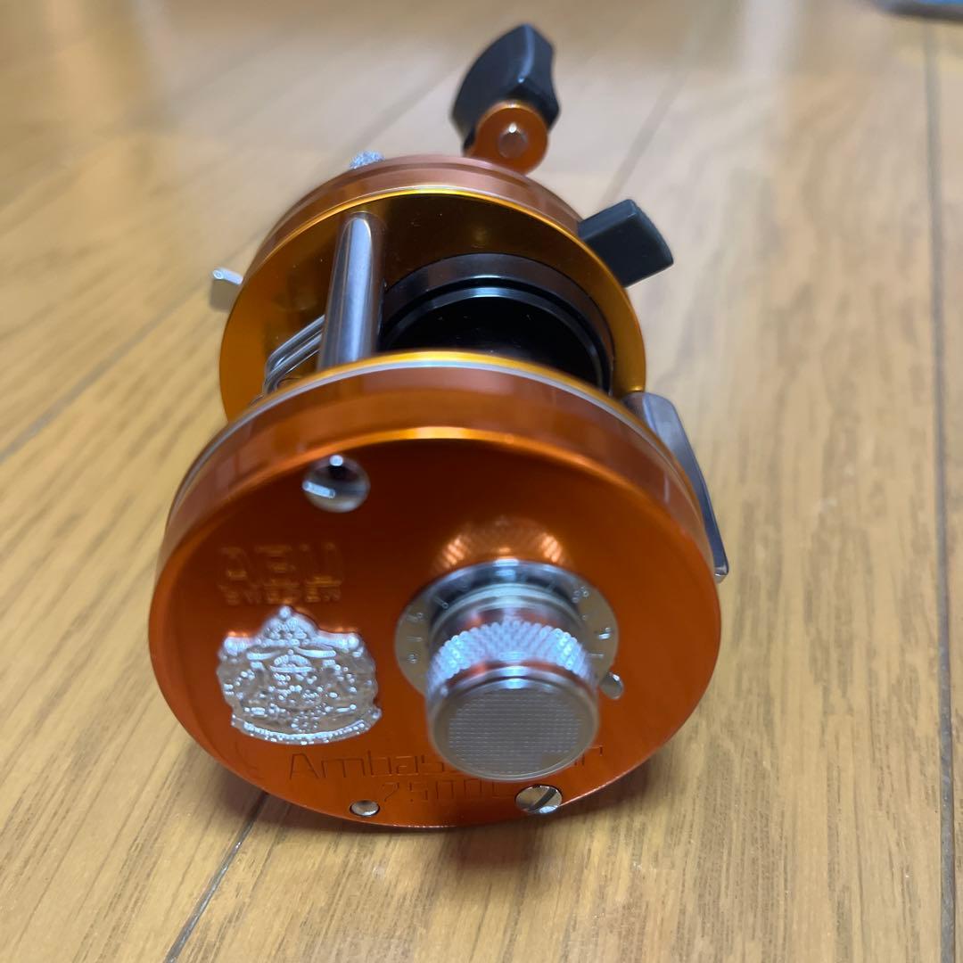 Abu Garcia 2500cサンセットオレンジ