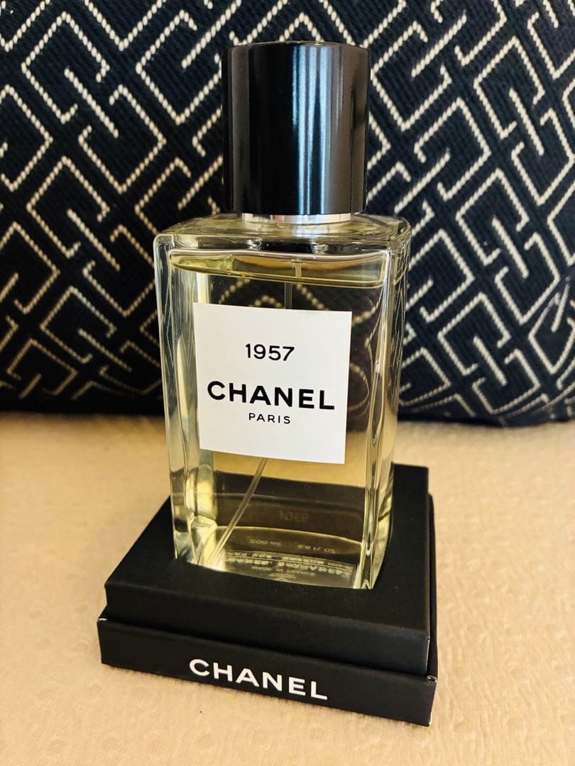 【ギフトボックス付き】定価7万円CHANEL1957 ユニセックス香水200ml