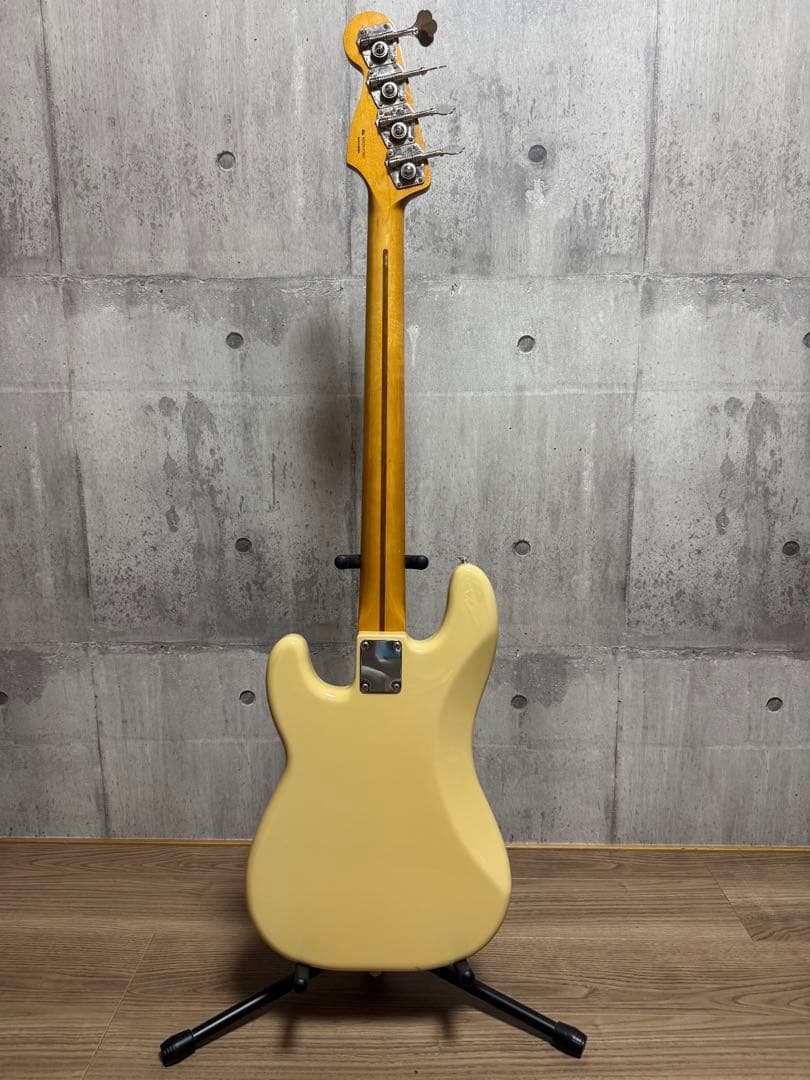 Fender Vintera II 50s プレベ Desert Sand 中古