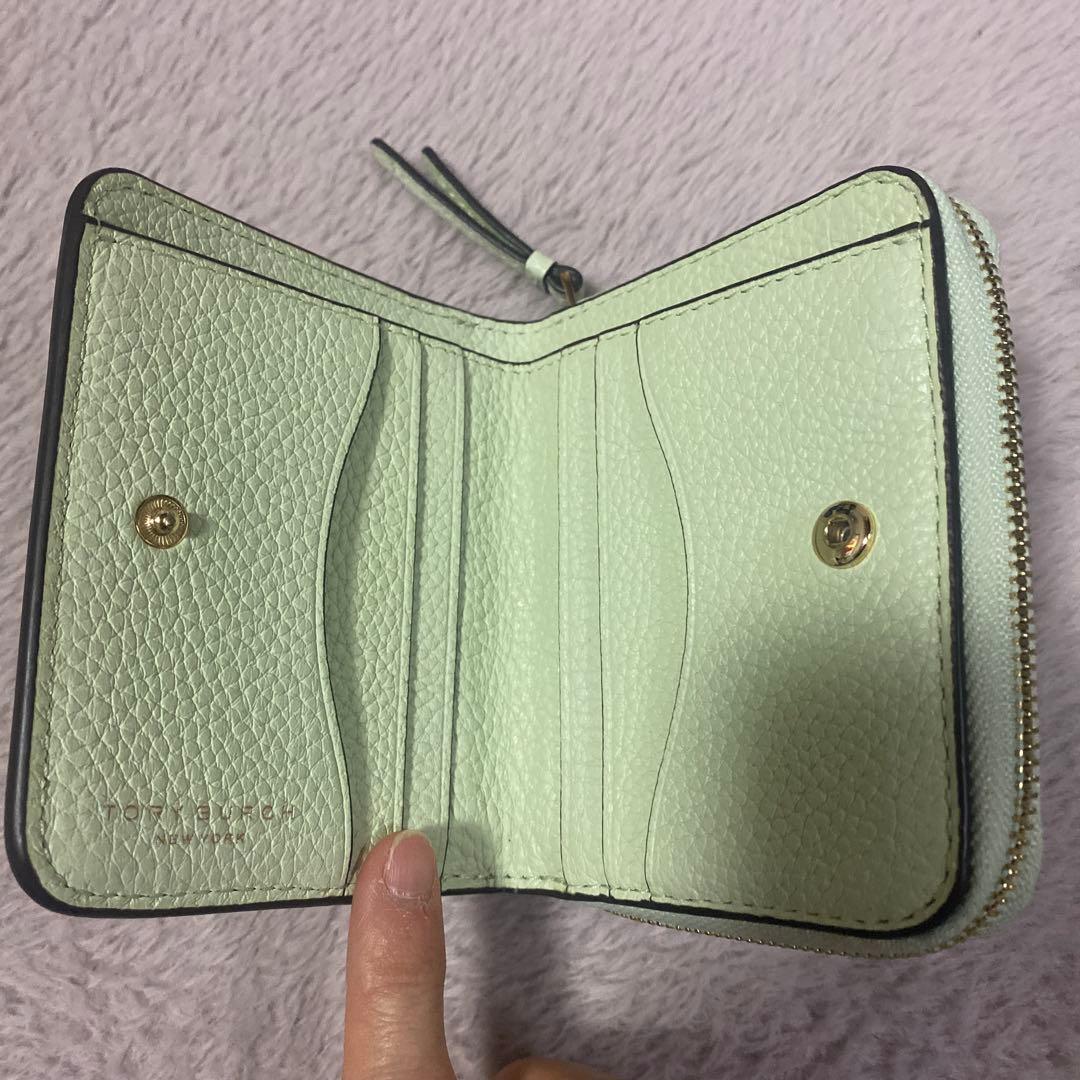 TORY BURCH 折り財布　コンパクト