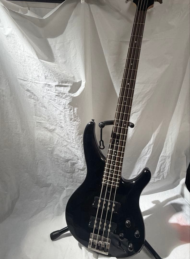 YAMAHA ベース　TRBX304 黒　現状品