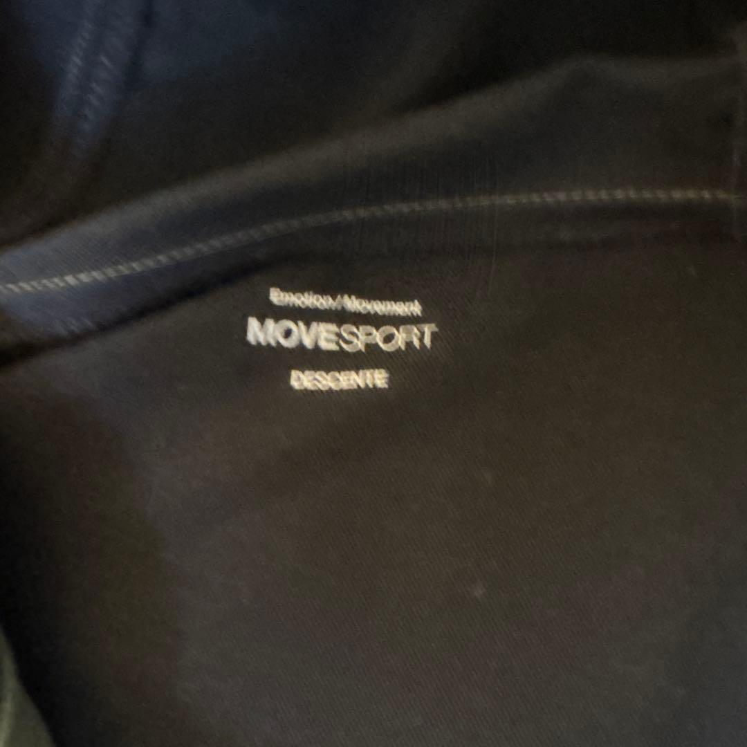 MOVE SPORT フード付きウィンドブレーカー