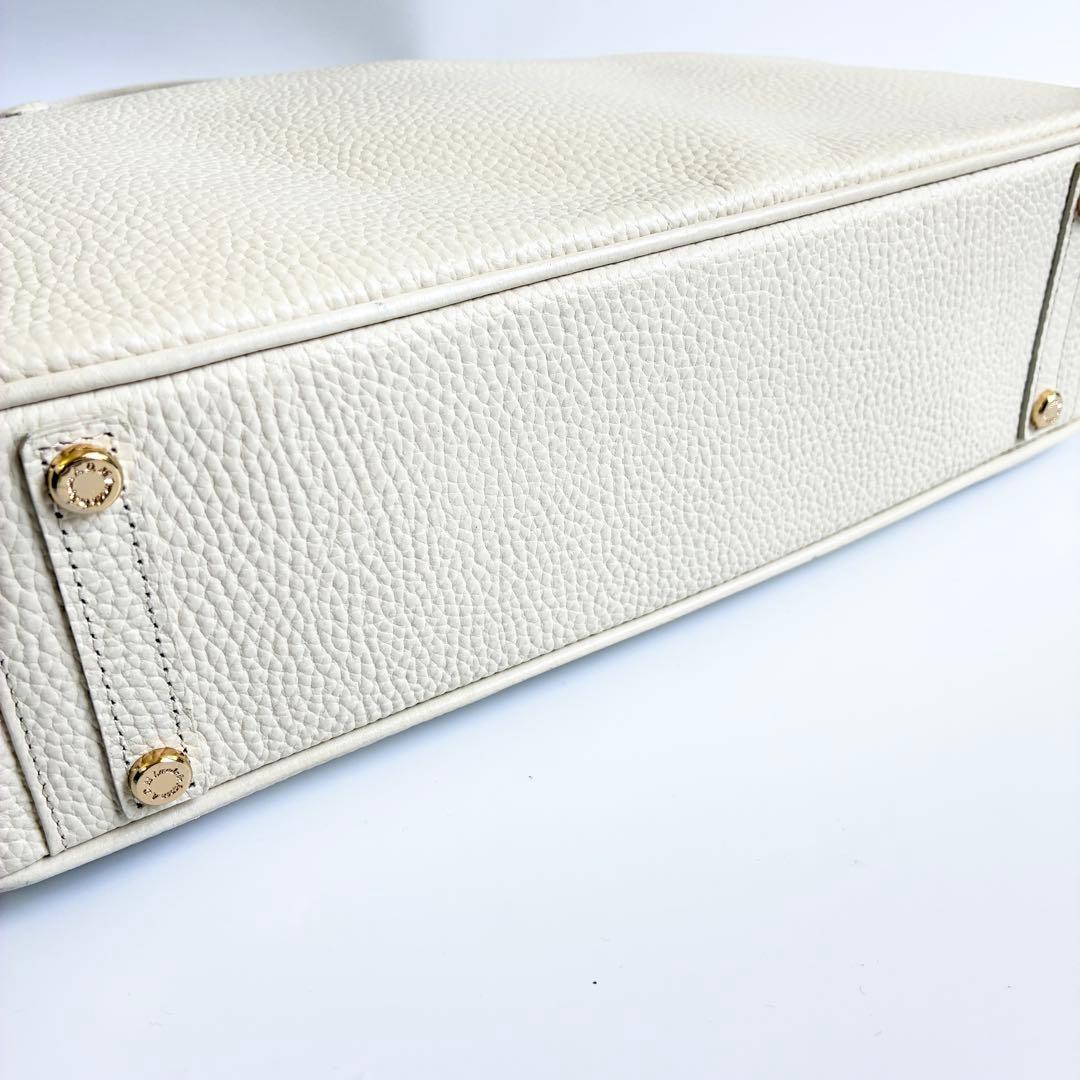 【美品】ADMJ　シボ革　ボストン トートバッグ　アイボリー　ゴールド金具