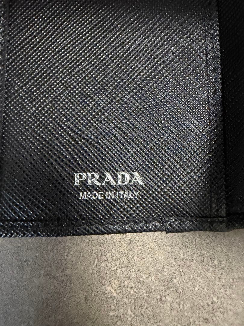 PRADA(プラダ) 三つ折財布 1MH043 ブラック サフィアーノ