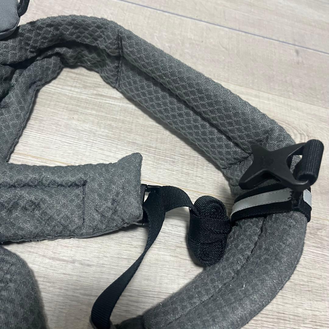 美品】エルゴベビー オムニブリーズ グラファイトグレーOMNI Breeze