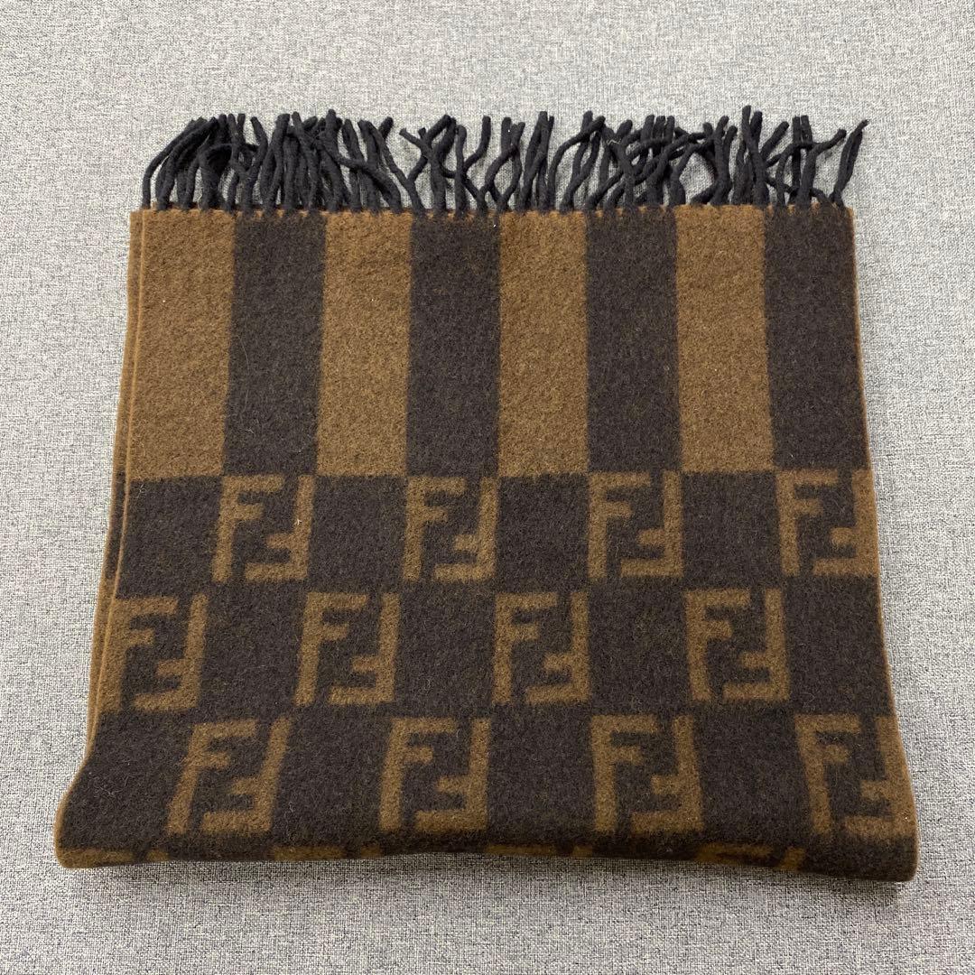 N900◯ FENDI フェンディ ウールマフラー ロゴ