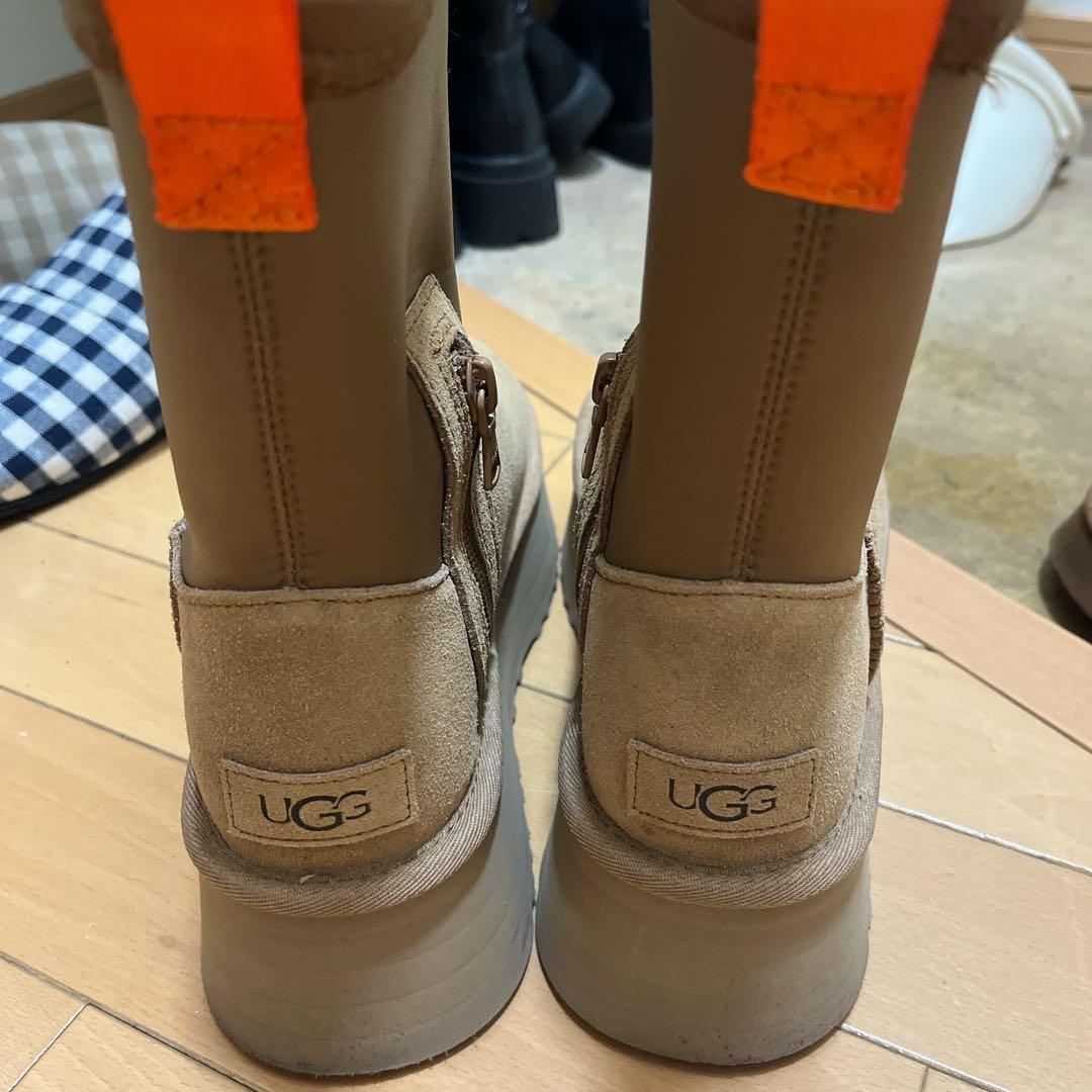 靴 UGG Classic Dipper Chesnut 24cm