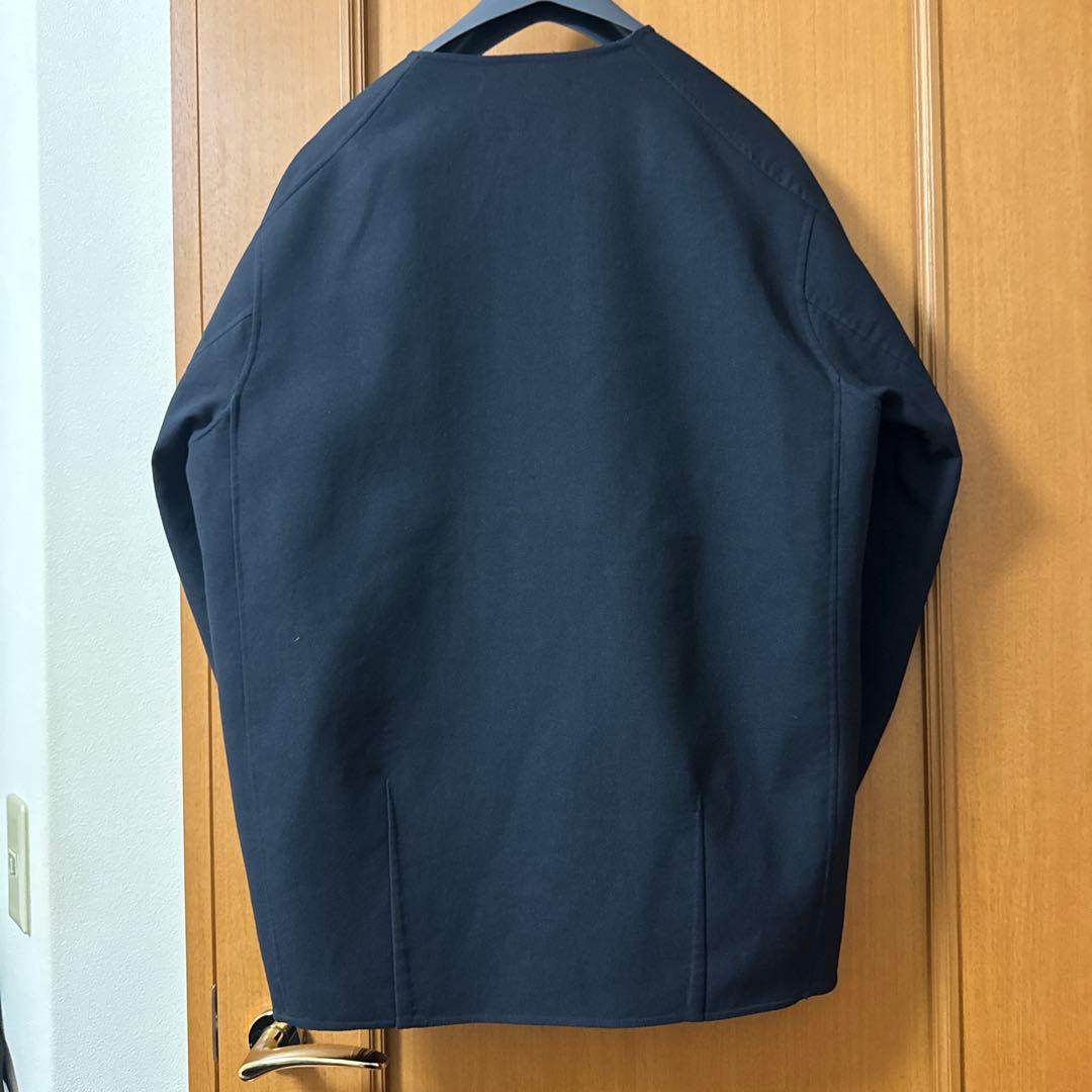 INED 春のノーカラーショートコート ネイビー