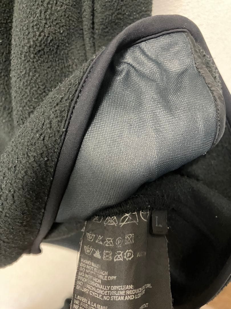 PRADA 黒 フリースベスト L