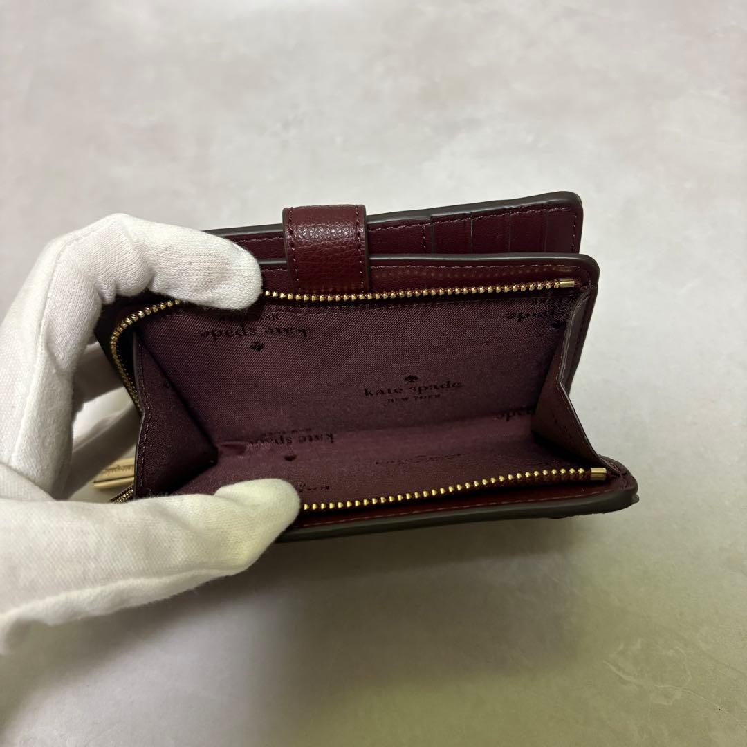 極美品　kate spade スペード フラワー　二つ折り財布　花柄　レザー　赤