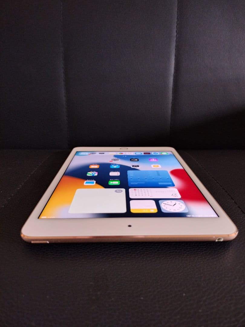 B*a様 Apple iPad mini 4 ゴールド 128GB
