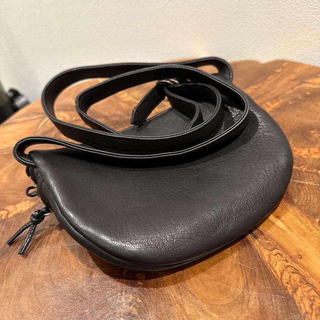 Aeta ディアレザーショルダーポーチSサイズ