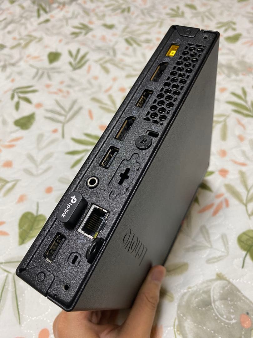 【美品】Lenovo ThinkCentre M715q Tiny