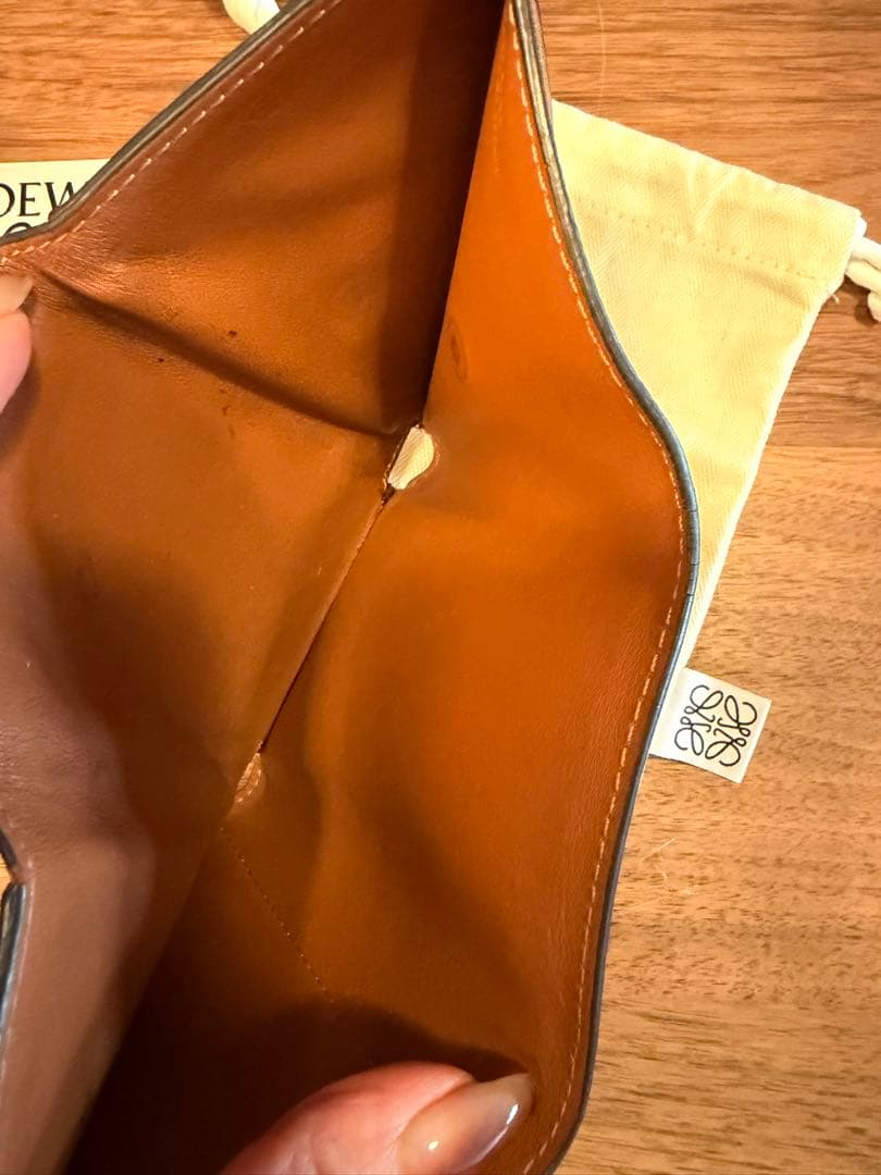 loewe★ロエベ★アナグラム トライフォールドウォレット　財布
