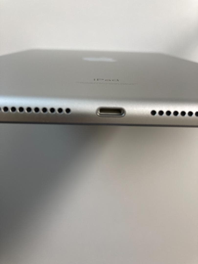 【美品】iPad Wi-Fi 64GB - シルバー（第9世代）外箱あり