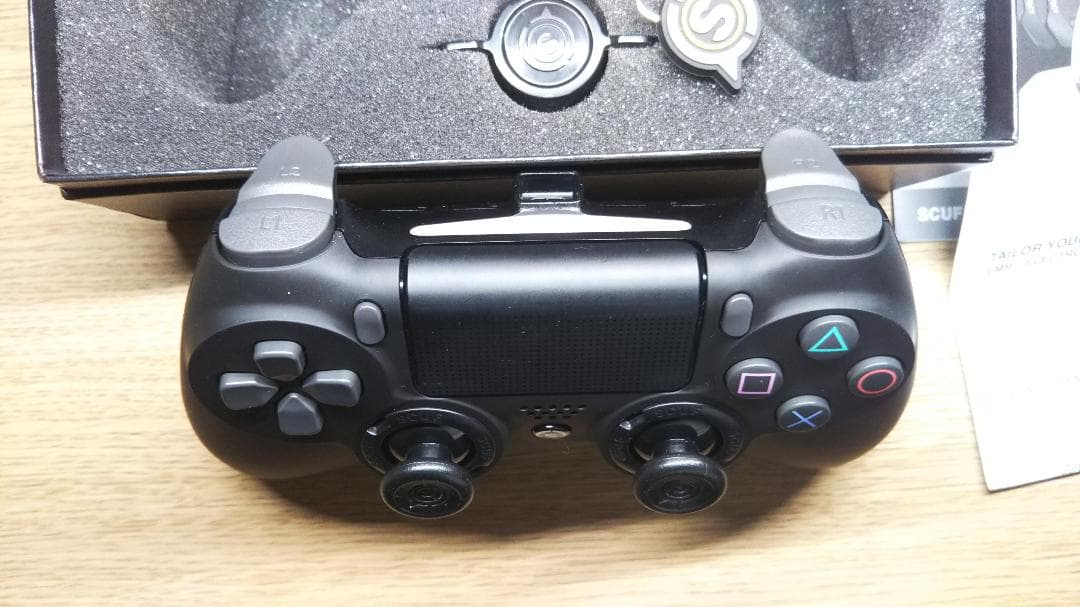 使用少 SCUF IMPACT スカフ インパクト PS4 コントローラー