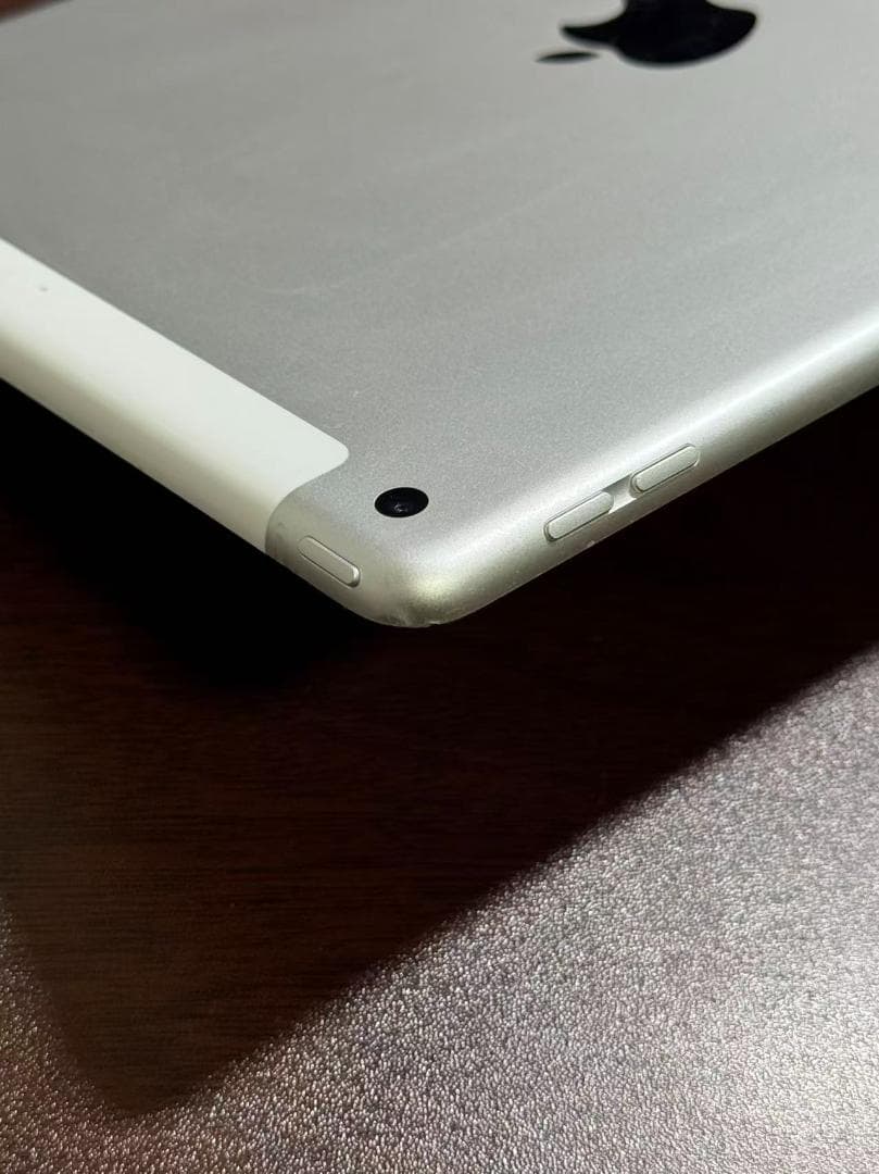 iPad 第9世代　256GB　シルバー　simフリー