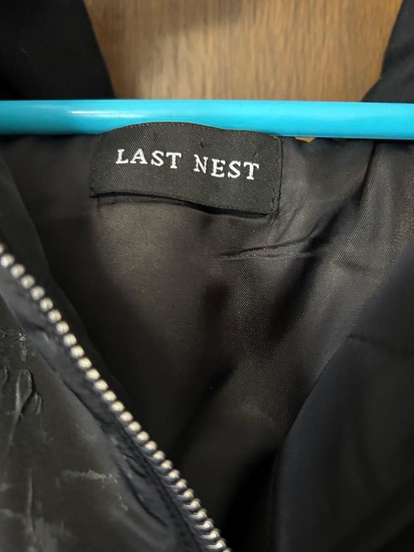 LAST NEST ジャケット