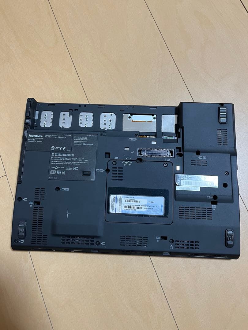 Lenovo thinkpad x201 メモリ8GB SSD240GB