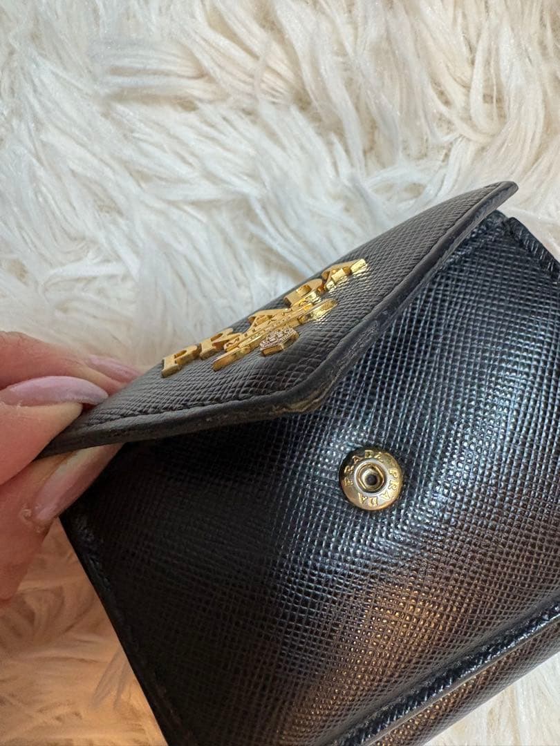 PRADA ブラックレザー 三つ折り財布