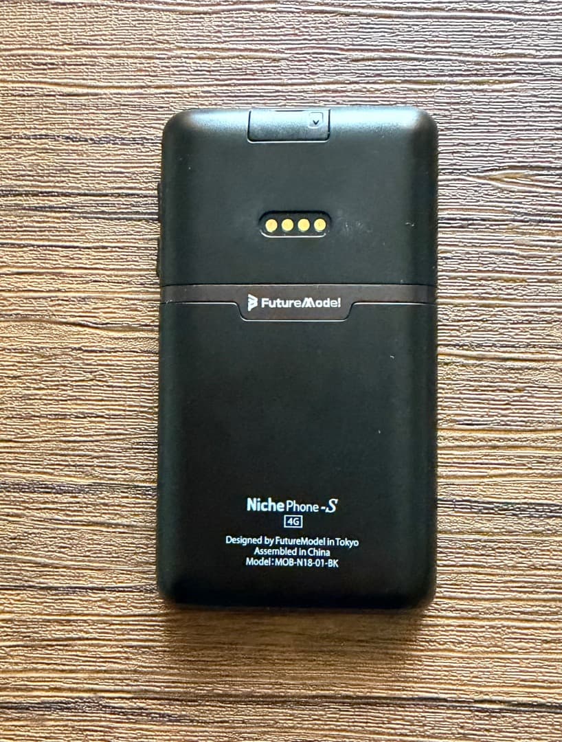 FutureModel Niche Phone-S 4G 本体