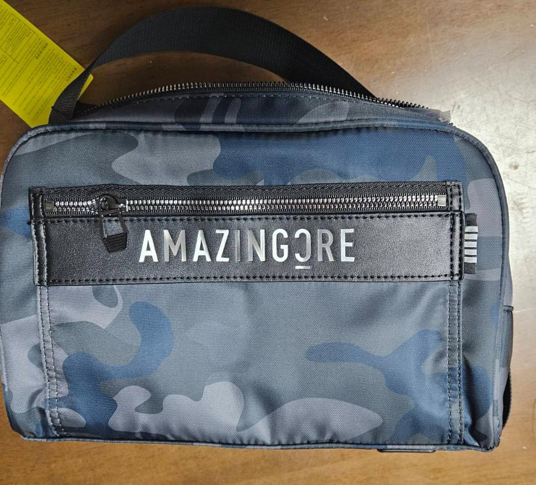 送料無料/新品未使用　AMAZINGCORE 迷彩ポーチ