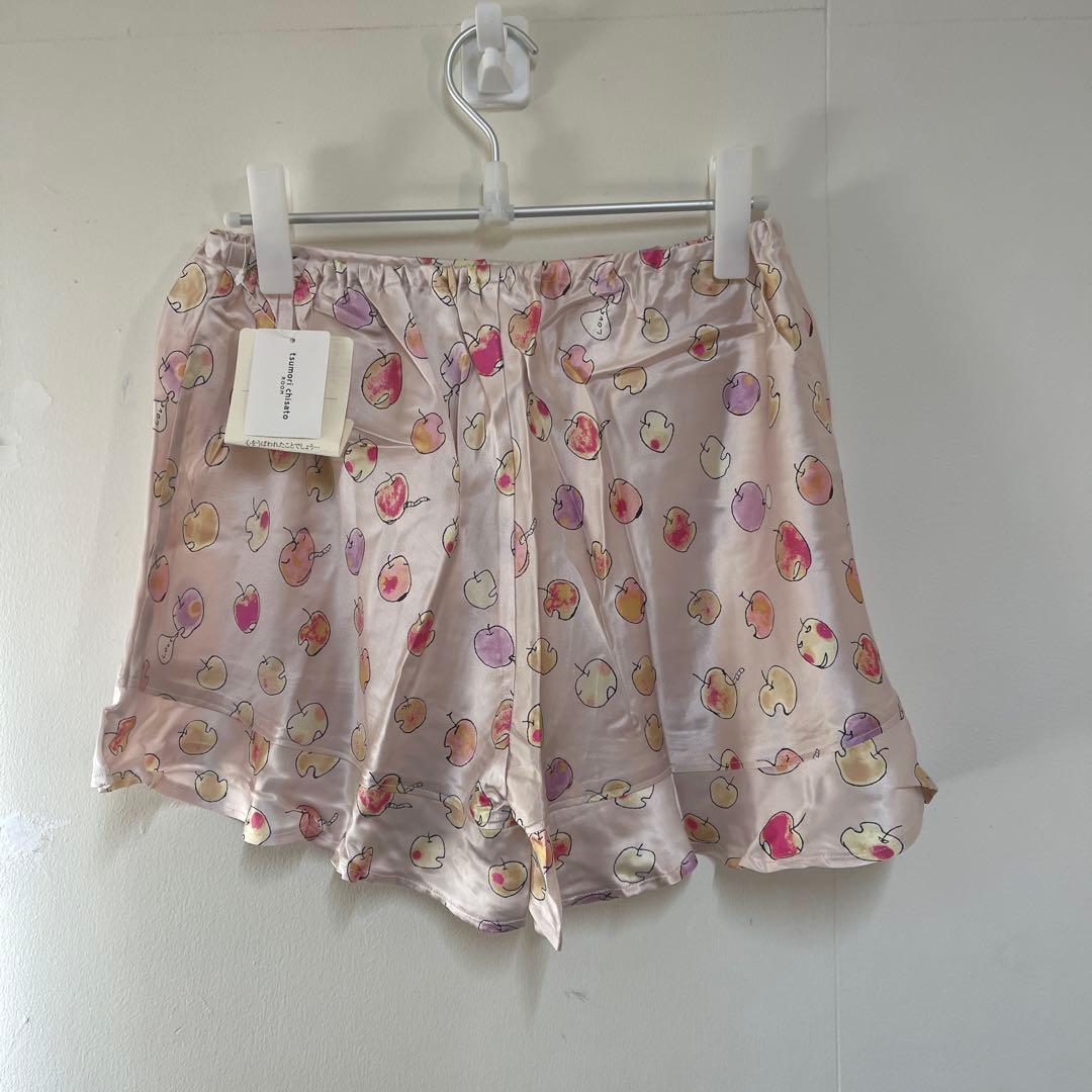 タグ付tsumori chisato りんご柄　絹 シルク　パジャマ　セット3点