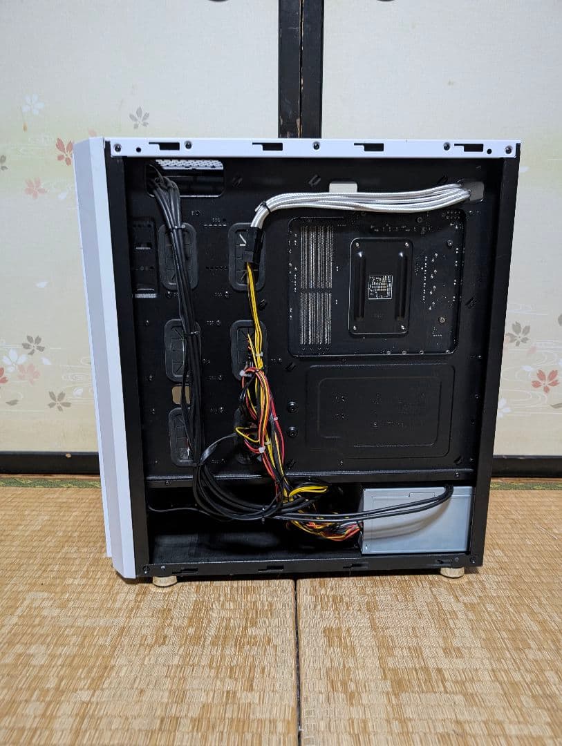 【訳あり動作品】RX vega 56搭載ミドルクラスゲーミングPC