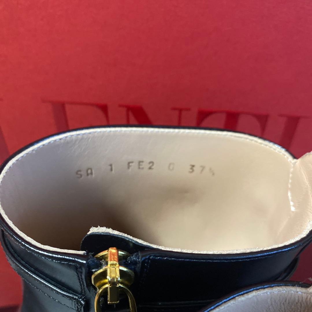 未使用品✨ 【Valentino】Vロゴ レザー アンクルブーツ ハイヒール　黒