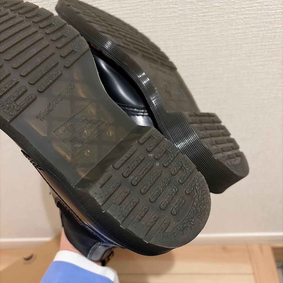 ジッパー付き黒 ドクターマーチン 1460 GUSSET