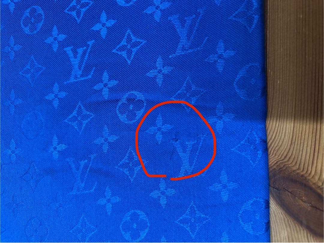 LOUIS VUITTON 青 ストール