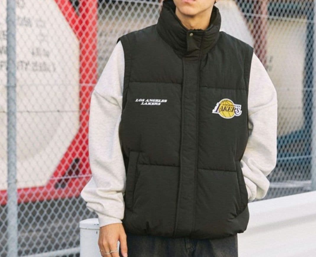NBA Mサイズ　ジャケット　ジャンバー　メンズ　Lakers