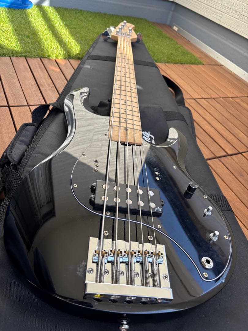 ベース sterling by musicman ray5