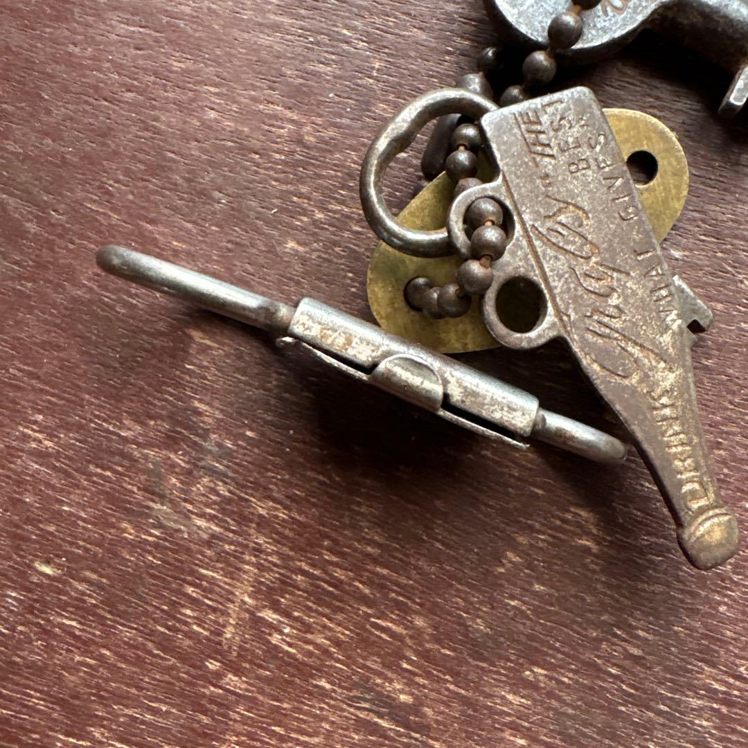 US JUNK KEY-CHAINS／ANTIQUE ／1920’s