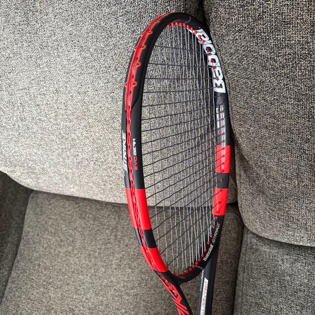 美品Babolat（バボラ）PURE STRIKE 16×19 ピュアストライク