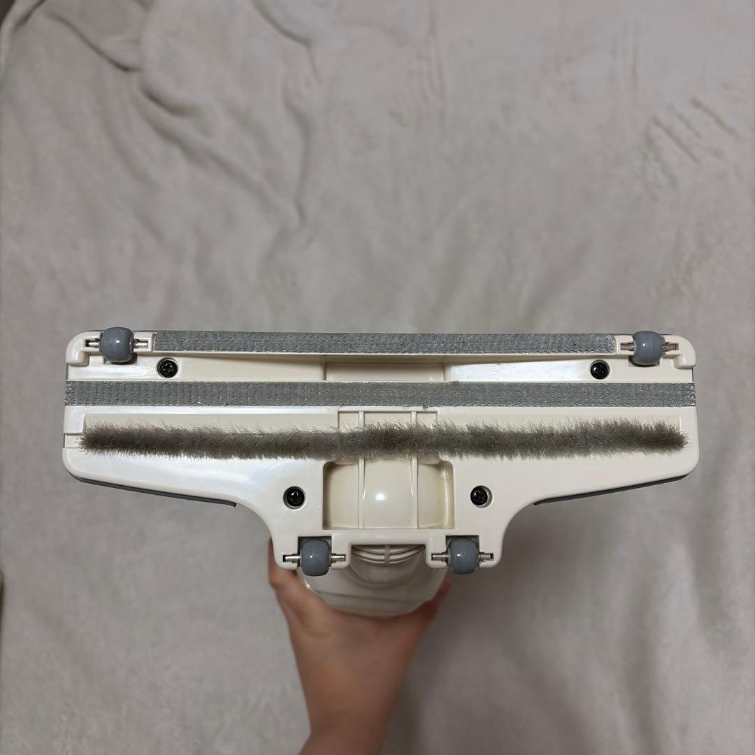 makita 充電式クリーナー　CL105D(N) アイボリー　充電器付き