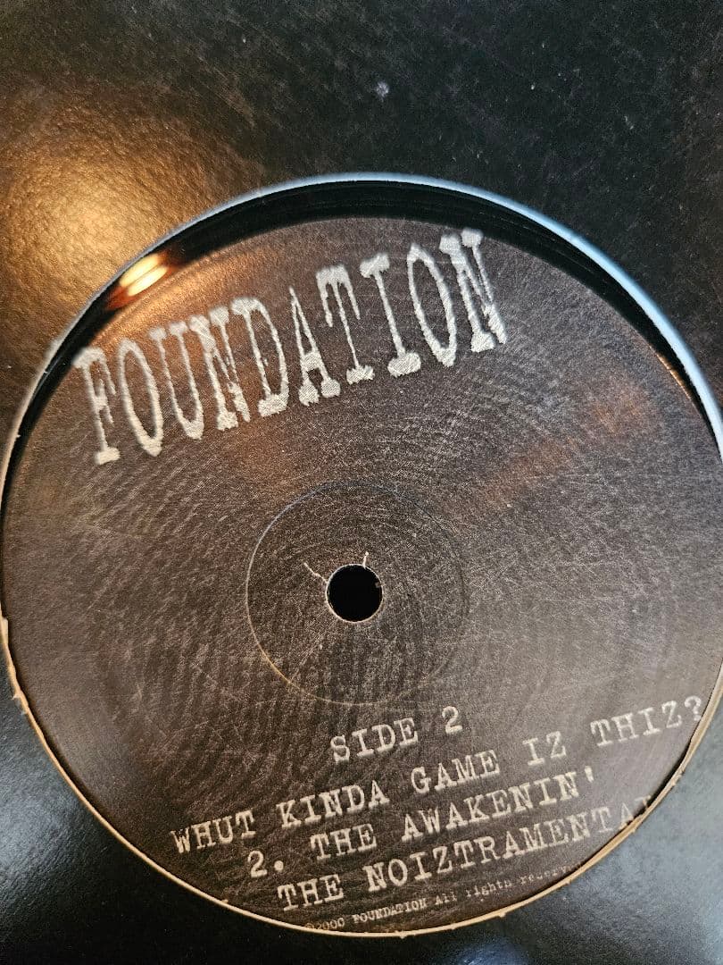 FOUNDATION レコード