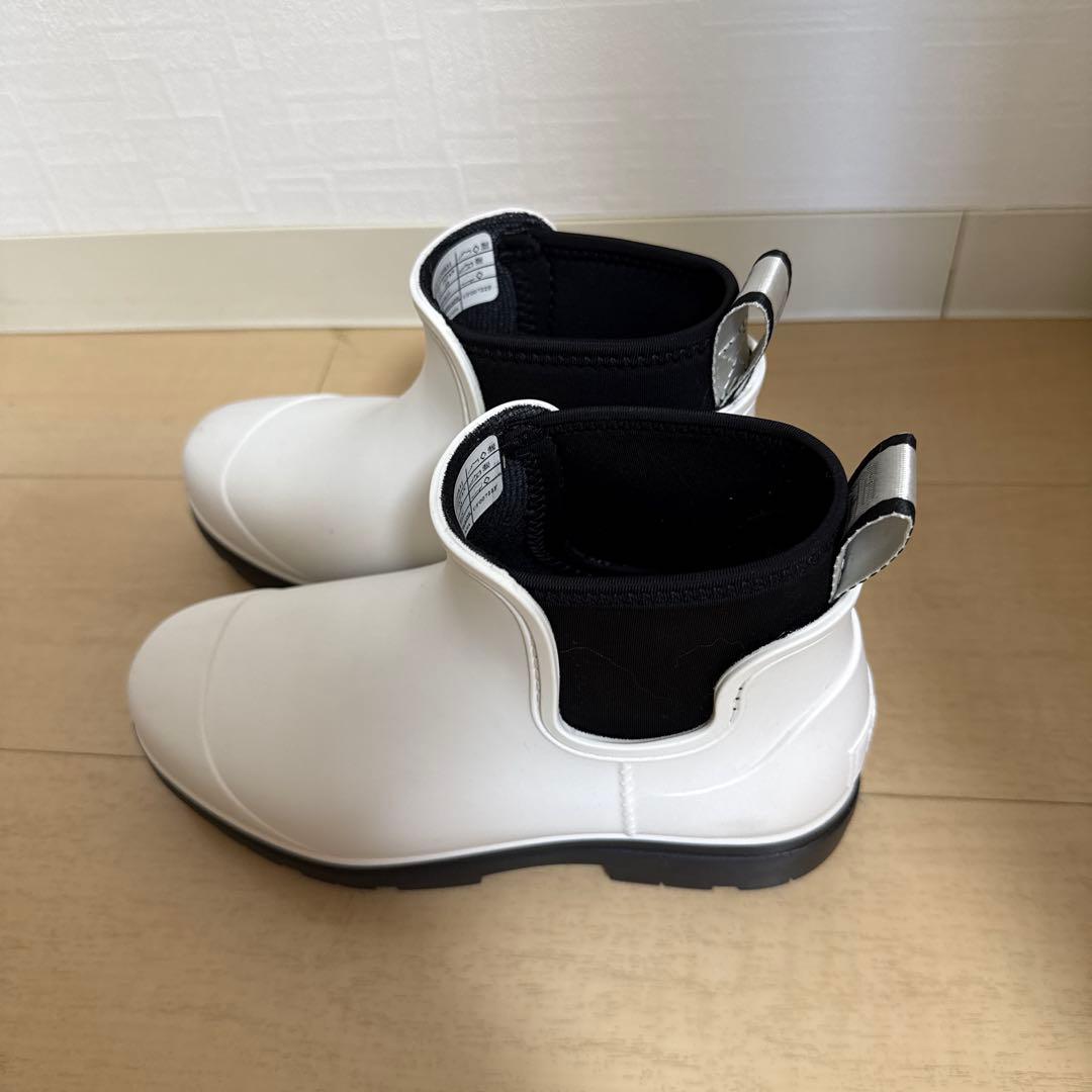 UGG サイドゴアブーツ　ドロップレット　防水レインブーツ　23.0
