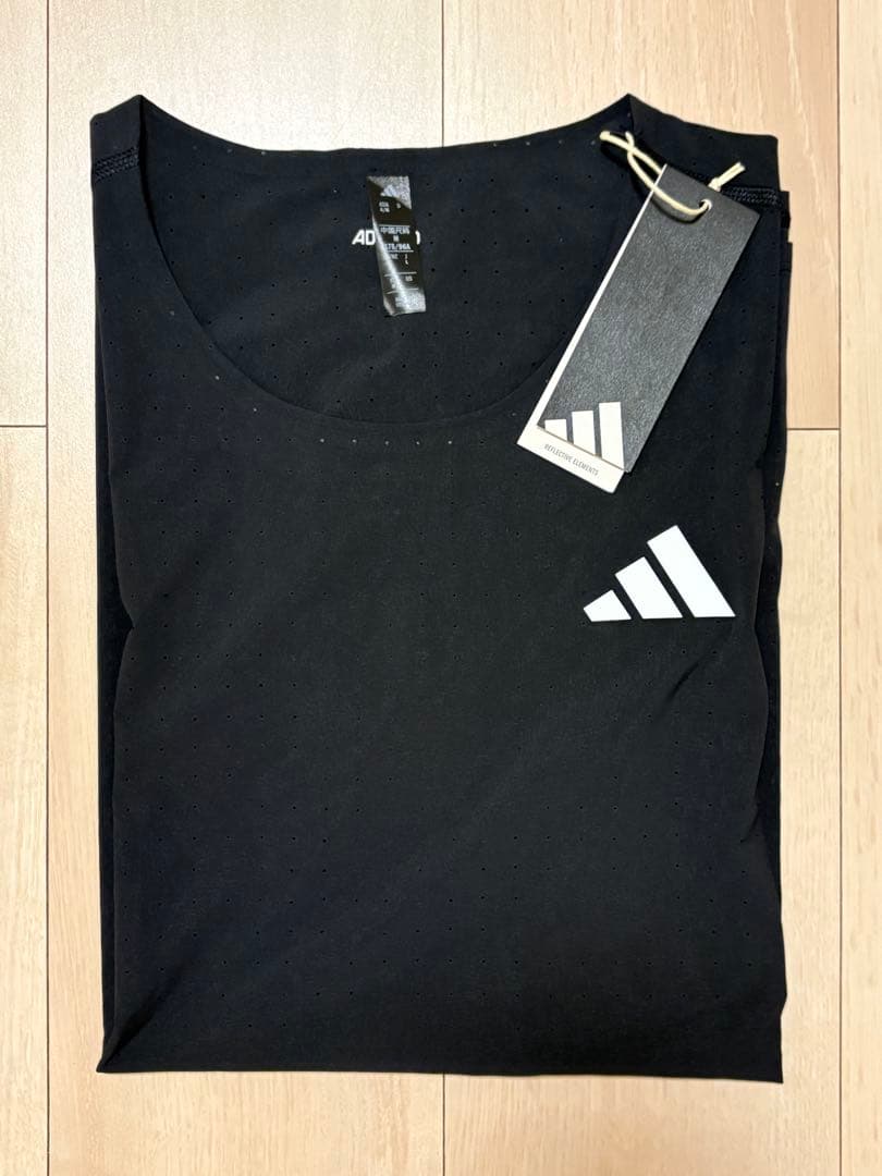 アディゼロ　ランニングTシャツ　新品・未使用　サイズＬ