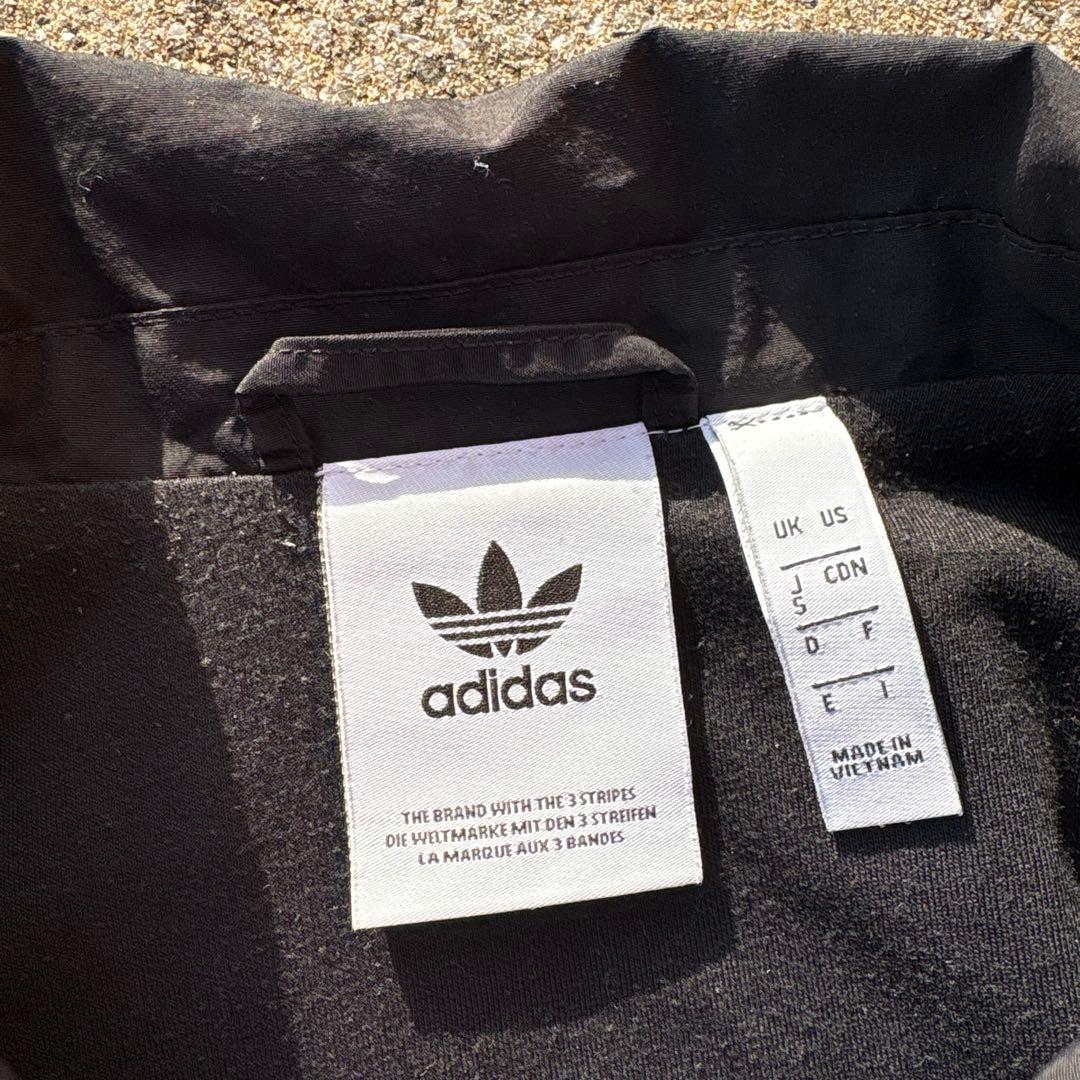 adidas コーチジャケット